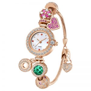 Hot selling bracelet woman watch hand chain watch band quartz steel woman watch small round gift chinese watch maker